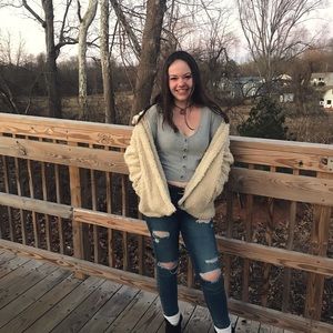 Meet your Posher, Michelle